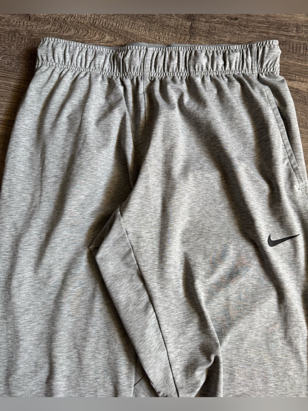 Nike Women’s Light Gray Athletic Joggers with Black Swoosh Yoga L